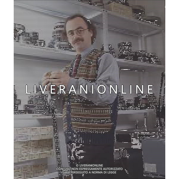 COL-RETROSPETTIVA MAURIZIO NICHETTI ATTORE NELLA FOTO MAURIZIO NICHETTI NELL\'ANNO 1993 A MILANO AG THEMA-AG ALDO LIVERANI SAS 
