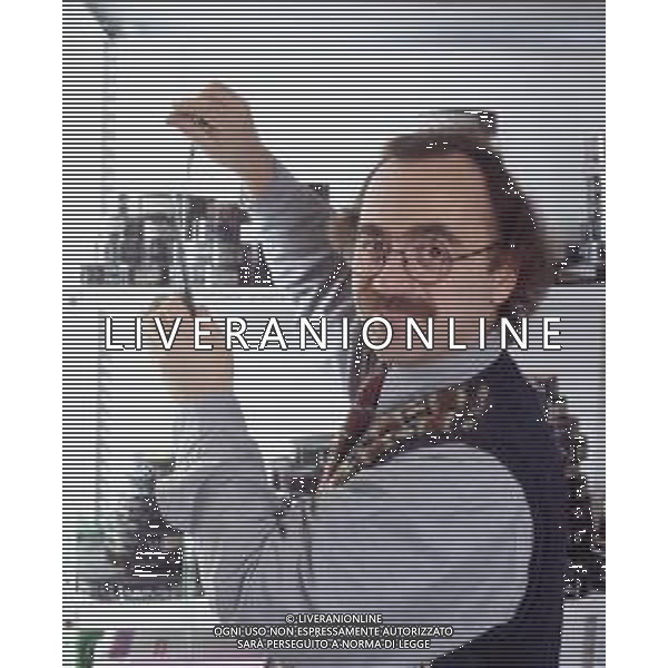 COL-RETROSPETTIVA MAURIZIO NICHETTI ATTORE NELLA FOTO MAURIZIO NICHETTI NELL\'ANNO 1993 A MILANO AG THEMA-AG ALDO LIVERANI SAS 