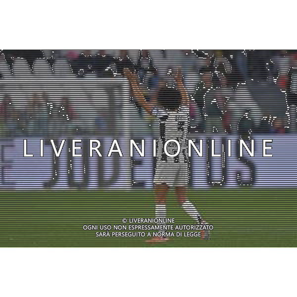 TVMV-Torino 10.05.2025 Allianz Stadium ©Manuela Viganti/Agenzia Aldo Liverani Juventus Woman vs Inter Woman Campionato Serie A Femminile Playoff 2024/2025 Nella foto: sara gama da l\'addio al calcio salutando i tifosi ©TVMV Viganti - AGENZIA ALDO LIVERANI SAS