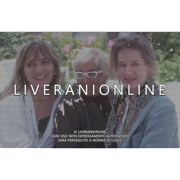 DIAP-RETROSPETTIVA PIERA DEGLI ESPOSTI ATTRICE E REGISTA NELLA FOTO PIERA DEGLI ESPOSTI CON LINA WERTMULLER E DOMINIQUE SANDA NELL\'ANNO 1989 A CANNES AG ALDO LIVERANI SAS