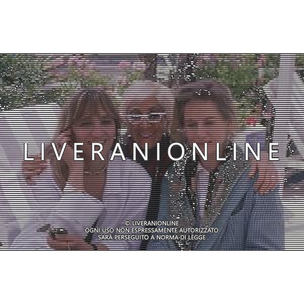 DIAP-RETROSPETTIVA PIERA DEGLI ESPOSTI ATTRICE E REGISTA NELLA FOTO PIERA DEGLI ESPOSTI CON LINA WERTMULLER E DOMINIQUE SANDA NELL\'ANNO 1989 A CANNES AG ALDO LIVERANI SAS
