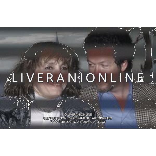 DIAP-RETROSPETTIVA PIERA DEGLI ESPOSTI ATTRICE E REGISTA NELLA FOTO PIERA DEGLI ESPOSTI NELL\'ANNO 1987 A MILANO IN TERRAZZA MARTINI CON GIORGIO TREVES AG ALDO LIVERANI SAS  