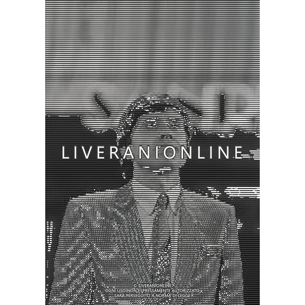 NEG-RETROSPETTIVA GIANNI MORANDI CANTANTE NELLA FOTO GIANNI MORANDI AL FESTIVAL DI SANREMO NELL\'ANNO 1983  FOTO ENRICO LIVERANI-AG ALDO LIVERANI SAS 