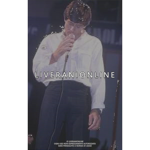 DIAP-RETROSPETTIVA GIANNI MORANDI CANTANTE NELLA FOTO GIANNI MORANDI A BOLOGNA NELL\'ANNO 1980 AG ALDO LIVERANI SAS
