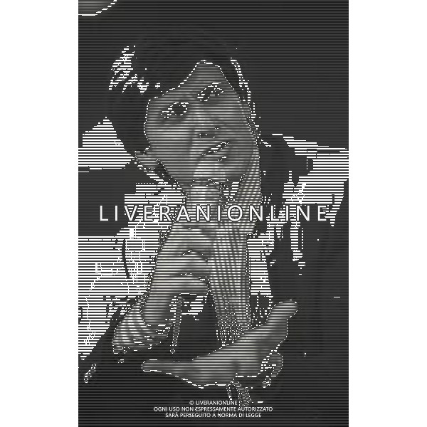 NEG-.RETROSPETTIVA GIANNI MORANDI CANTANTE NELLA FOTO GIANNI MORANDI AL FESTIVAL DI SAINT VINCENT NELL\'ANNO 1987 AG ALDO LIVERANI SAS