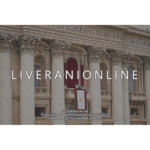 Città del Vaticano - 11 Maggio 2025 Papa Leone XIV appare al balcone centrale della Basilica di San Pietro per la sua prima benedizione domenicale dopo la sua elezione, in Piazza San Pietro in Vaticano Nella Foto: Papa Leone XIV  Andrea Bracaglia - AGENZIA ALDO LIVERANI SAS