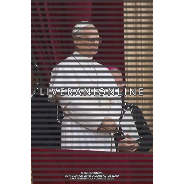 Città del Vaticano - 11 Maggio 2025 Papa Leone XIV appare al balcone centrale della Basilica di San Pietro per la sua prima benedizione domenicale dopo la sua elezione, in Piazza San Pietro in Vaticano Nella Foto: Papa Leone XIV  Andrea Bracaglia - AGENZIA ALDO LIVERANI SAS