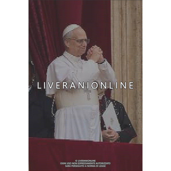 Città del Vaticano - 11 Maggio 2025 Papa Leone XIV appare al balcone centrale della Basilica di San Pietro per la sua prima benedizione domenicale dopo la sua elezione, in Piazza San Pietro in Vaticano Nella Foto: Papa Leone XIV  Andrea Bracaglia - AGENZIA ALDO LIVERANI SAS