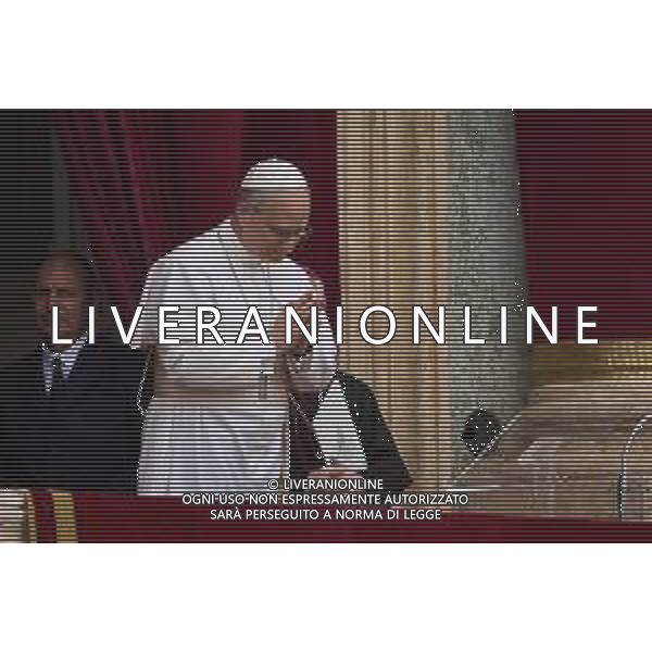 Città del Vaticano - 11 Maggio 2025 Papa Leone XIV appare al balcone centrale della Basilica di San Pietro per la sua prima benedizione domenicale dopo la sua elezione, in Piazza San Pietro in Vaticano Nella Foto: Papa Leone XIV  Andrea Bracaglia - AGENZIA ALDO LIVERANI SAS