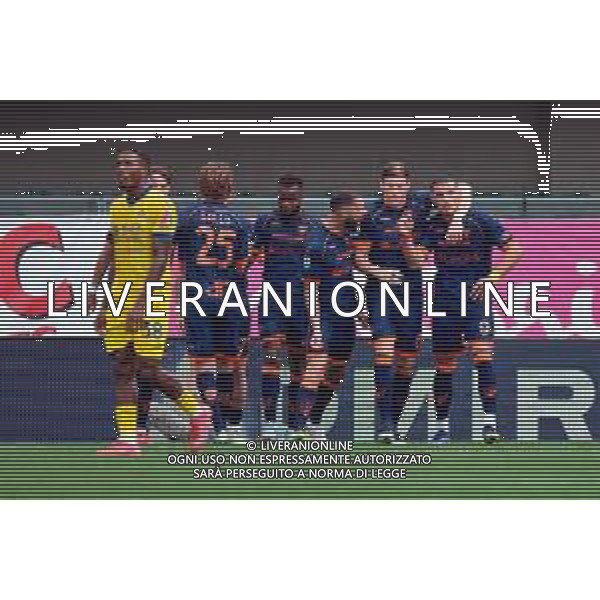 TVEM May 11, 2025 Verona, Italy - Hellas Verona vs US Lecce - Italian soccer serie A 2024/25 - Marcantonio Bentegodi Stadium. In the pic: Nikola Krstovic of US Lecce celebrates after scoring a goal with teammates foto emmanuele mastrodonato-ag aldo liverani sas