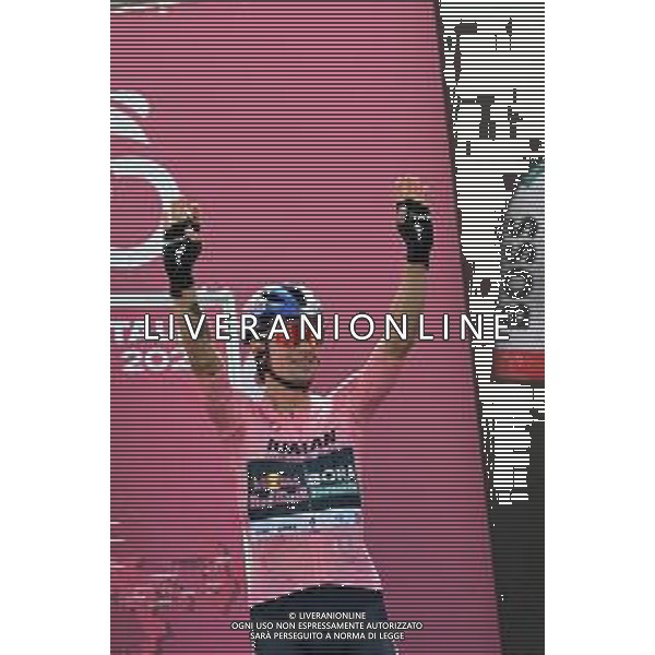 11-05-2025 Giro D\'italia; Tappa 03 Vlore - Vlore; 2025, Red Bull - Bora Hansgrohe; Roglic, Primoz; Vlore; ©SIROTTI - AGENZIA ALDO LIVERANI SAS