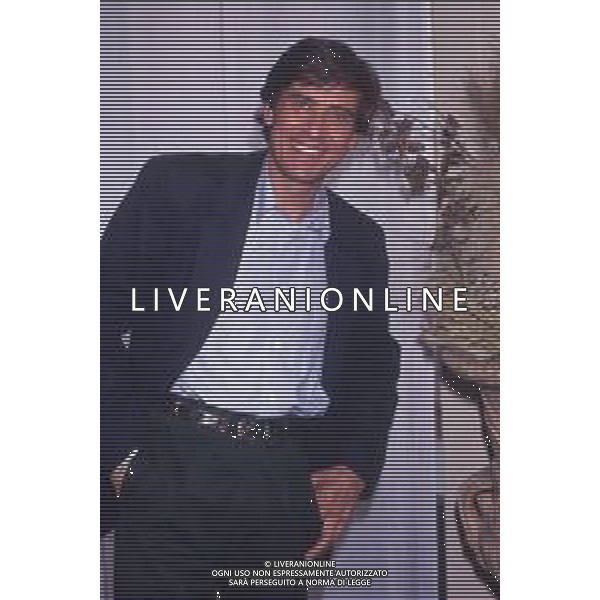 DIAP-RETROSPETTIVA GIANNI MORANDI CANTANTE NELLA FOTO GIANNI MORANDI NELL\'ANNO 1990 AG ALDO LIVERANI SAS 