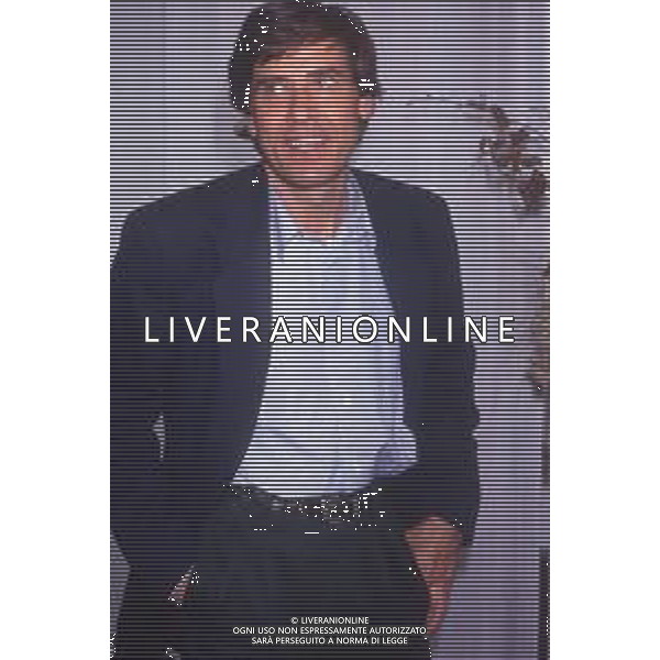DIAP-RETROSPETTIVA GIANNI MORANDI CANTANTE NELLA FOTO GIANNI MORANDI NELL\'ANNO 1990 AG ALDO LIVERANI SAS 