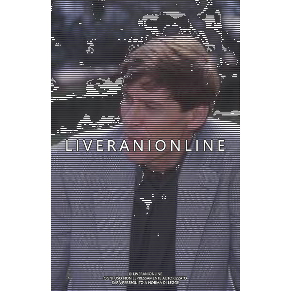 DIAP-RETROSPETTIVA GIANNI MORANDI CANTANTE NELLA FOTO GIANNI MORANDI NELL\'ANNO 1993 A MILANO AG ALDO LIVERANI SAS 