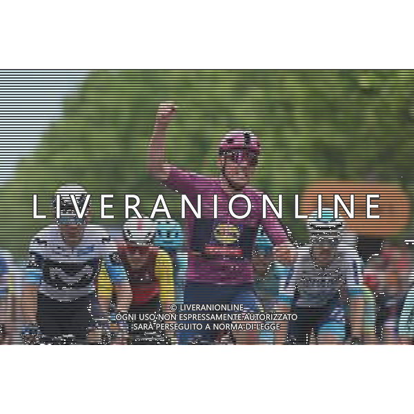 11-05-2025 Giro D\'italia; Tappa 03 Vlore - Vlore; 2025, Lidl - Trek; Pedersen, Mads; Vlore; ©SIROTTI - AGENZIA ALDO LIVERANI SAS