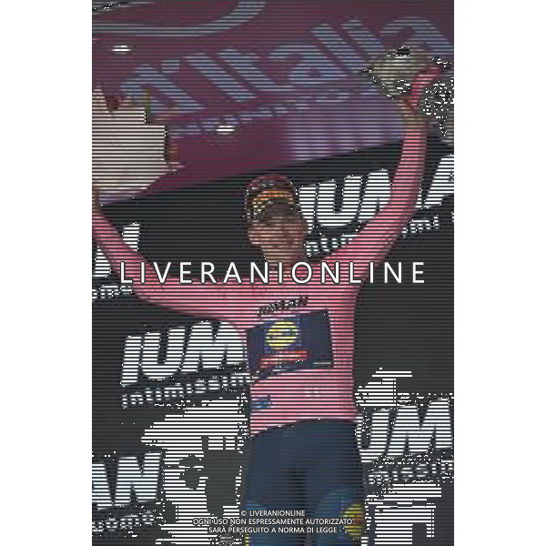 11-05-2025 Giro D\'italia; Tappa 03 Vlore - Vlore; 2025, Lidl - Trek; Pedersen, Mads; Vlore; ©SIROTTI - AGENZIA ALDO LIVERANI SAS