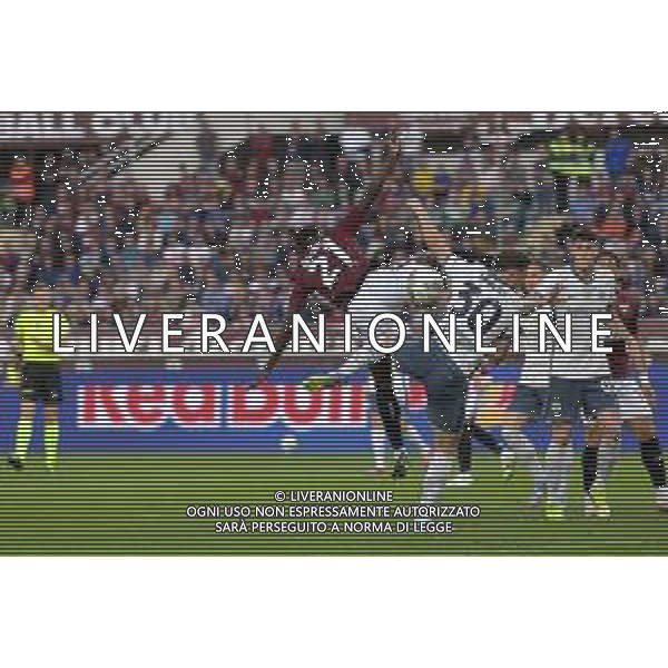 Torino 11.05.25 Stadio Grande Torino @Manuela Viganti/Ag. Aldo Liverani sas Torino vs Inter Campionato Calcio Serie A Enilive 2024/2025 36a giornata Nella foto: presunto fallo di rigore di Carlos Augusto in contrasto con Alì Dembelè ©Viganti - AGENZIA ALDO LIVERANI SAS