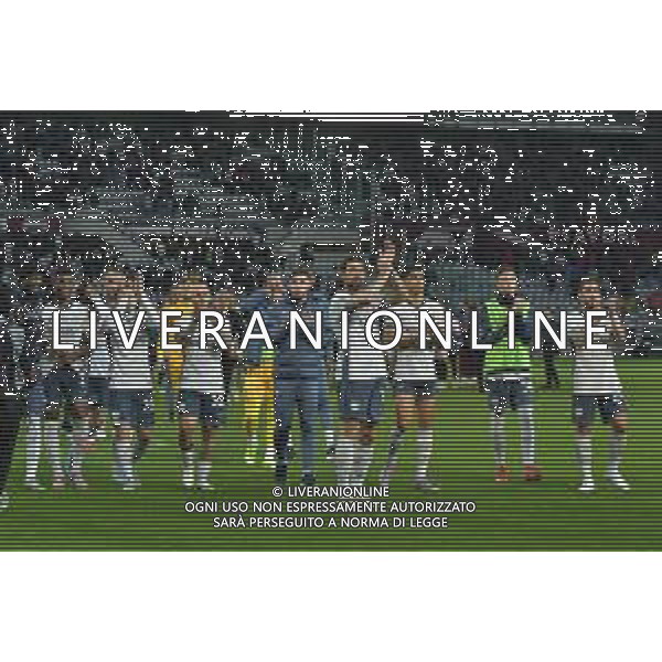 Torino 11.05.25 Stadio Grande Torino @Manuela Viganti/Ag. Aldo Liverani sas Torino vs Inter Campionato Calcio Serie A Enilive 2024/2025 36a giornata Nella foto: i giocatori dell\'inter salutano i tifosi a fine gara ©Viganti - AGENZIA ALDO LIVERANI SAS