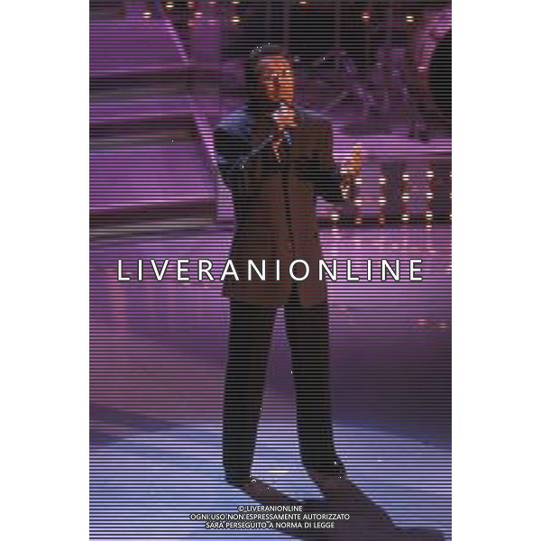 DIAP-RETROSPETTIVA ALBANO CARRISI CANTANTE NELLA FOTO ALBANO CARRISI AL FESTIVAL DI SANREMO NELL\'ANNO 1996 AG ALDO LIVERANI SAS