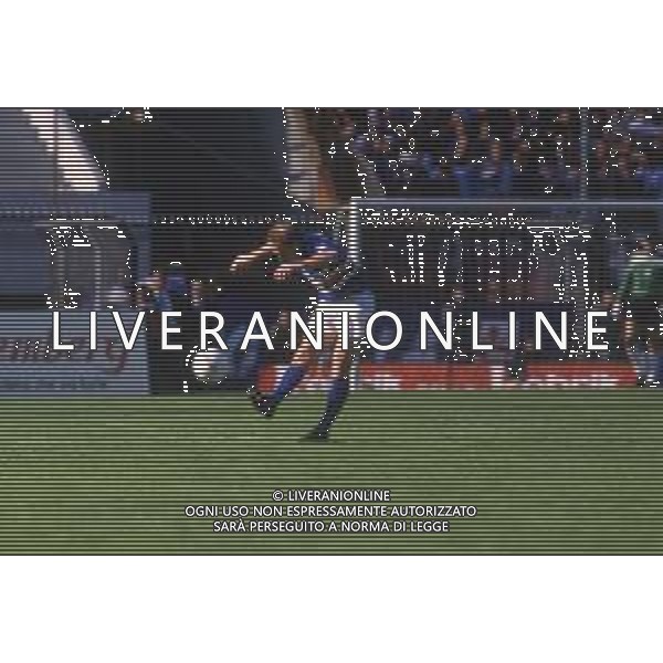 DIAP-RETROSPETTIVA FULVIO BONOMI CALCIATORE NELLA FOTO FULVIO BONOMI CON LA MAGLIA DELLA SAMPDORIA CALCIO AG ALDO LIVERANI SAS