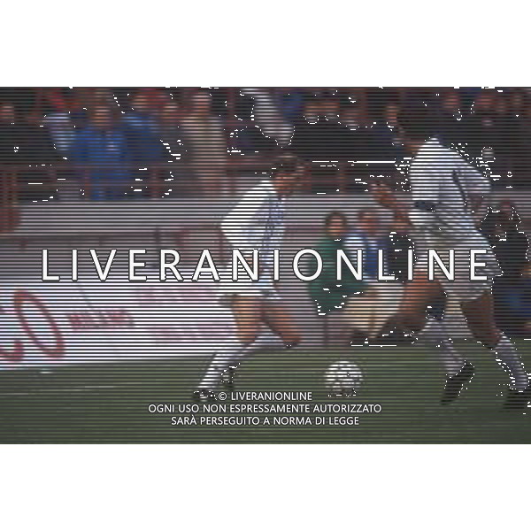 DIAP-RETROSPETTIVA FULVIO BONOMI CALCIATORE NELLA FOTO FULVIO BONOMI CON LA MAGLIA DELLA SAMPDORIA CALCIO AG ALDO LIVERANI SAS