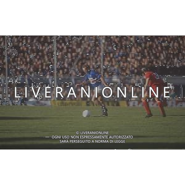 DIAP-RETROSPETTIVA FULVIO BONOMI CALCIATORE NELLA FOTO FULVIO BONOMI CON LA MAGLIA DELLA SAMPDORIA CALCIO AG ALDO LIVERANI SAS