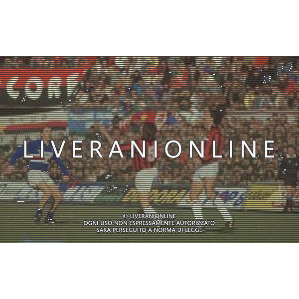DIAP-RETROSPETTIVA FULVIO BONOMI CALCIATORE NELLA FOTO FULVIO BONOMI CON LA MAGLIA DELLA SAMPDORIA CALCIO AG ALDO LIVERANI SAS