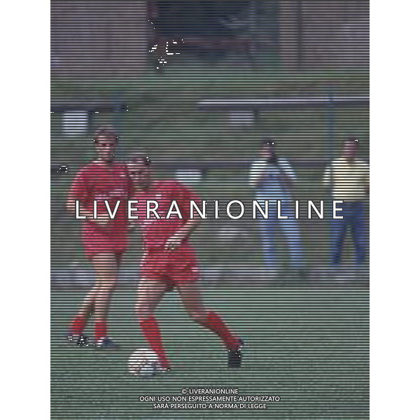 DIAP-RETROSPETTIVA FULVIO BONOMI CALCIATORE NELLA FOTO FULVIO BONOMI CON LA MAGLIA DELLA CREMONESE CALCIO AG ALDO LIVERANI SAS