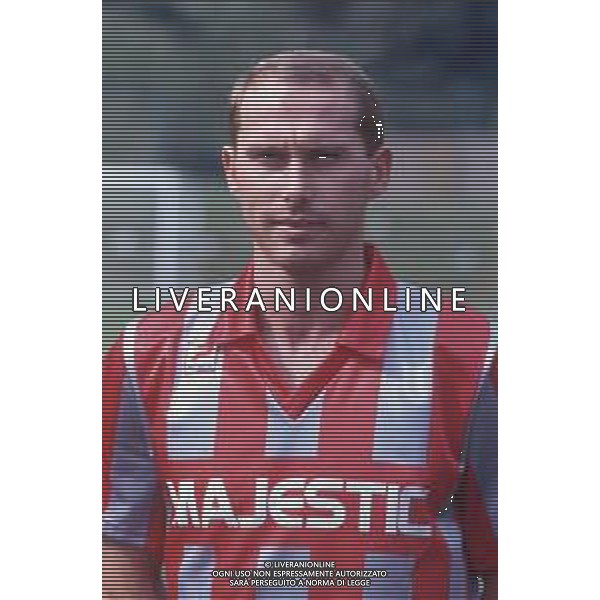 DIAP-RETROSPETTIVA FULVIO BONOMI CALCIATORE NELLA FOTO FULVIO BONOMI CON LA MAGLIA DELLA CREMONESE CALCIO AG ALDO LIVERANI SAS