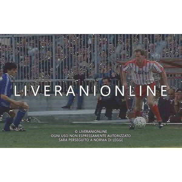 DIAP-RETROSPETTIVA FULVIO BONOMI CALCIATORE NELLA FOTO FULVIO BONOMI CON LA MAGLIA DELLA CREMONESE CALCIO AG ALDO LIVERANI SAS