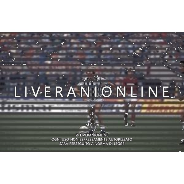 DIAP-RETROSPETTIVA FULVIO BONOMI CALCIATORE NELLA FOTO FULVIO BONOMI CON LA MAGLIA DELL\'ASCOLI CALCIO AG ALDO LIVERANI SAS