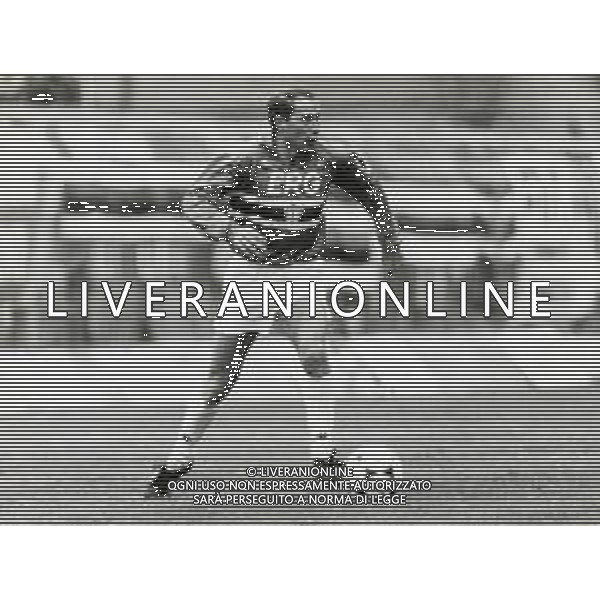 ST-RETROSPETTIVA FULVIO BONOMI CALCIATORE NELLA FOTO FULVIO BONOMI CON LA MAGLIA DELLA SAMPDORIA AG ALDO LIVERANI SAS