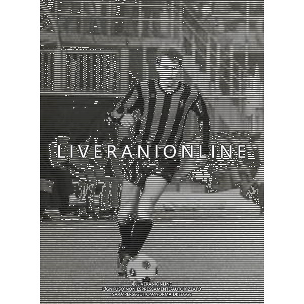 ST-RETROSPETTIVA FULVIO BONOMI CALCIATORE NELLA FOTO FULVIO BONOMI CON LA MAGLIA DELL\'ATALANTA CALCIO AG ALDO LIVERANI SAS