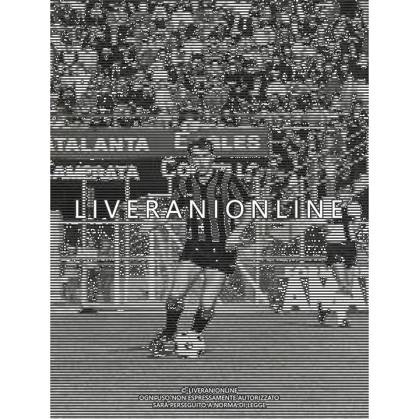 ST-RETROSPETTIVA FULVIO BONOMI CALCIATORE NELLA FOTO FULVIO BONOMI CON LA MAGLIA DELL\'ATALANTA CALCIO AG ALDO LIVERANI SAS