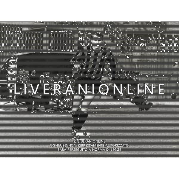 ST-RETROSPETTIVA FULVIO BONOMI CALCIATORE NELLA FOTO FULVIO BONOMI CON LA MAGLIA DELL\'ATALANTA CALCIO AG ALDO LIVERANI SAS