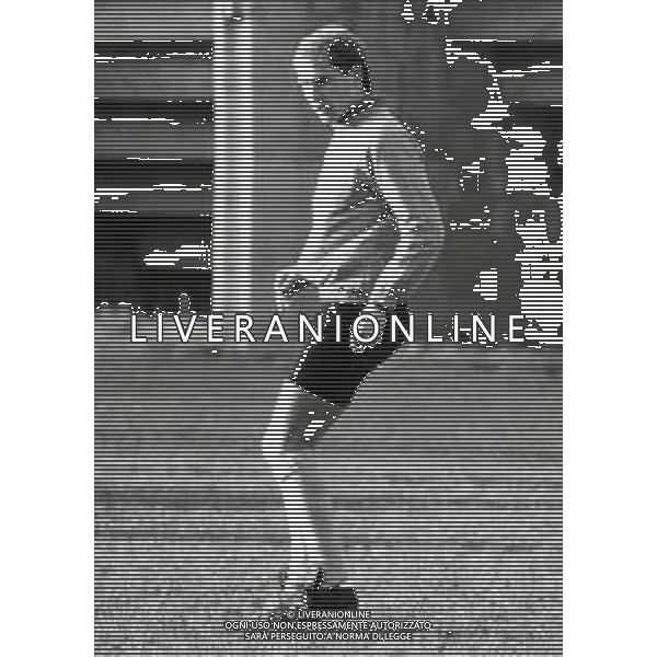 ST-RETROSPETTIVA FULVIO BONOMI CALCIATORE NELLA FOTO FULVIO BONOMI CON LA MAGLIA DELL\'ATALANTA CALCIO AG ALDO LIVERANI SAS