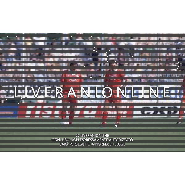 DIAP-RETROSPETTIVA FULVIO SIMONINI CALCIATORE NELLA FOTO FULVIO SIMONINI CON LA MAGLIA DEL PIACENZA CALCIO E ANTONIO DE VITIS AG ALDO LIVERANI SAS