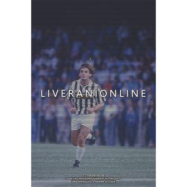 DIAP-RETROSPETTIVA FULVIO SIMONINI CALCIATORE NELLA FOTO FULVIO SIMONINI CON LA MAGLIA DELL\'UDINESE CALCIO AG ALDO LIVERANI SAS