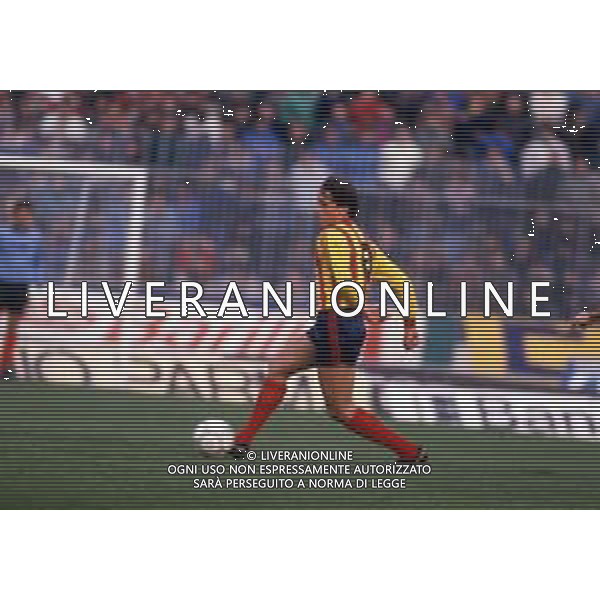 DIAP-RETROSPETTIVA GIANLUCA PETRACHI CALCIATORE NELLA FOTO GIANLUCA PETRACHI CON LA MAGLIA DEL LECCE CALCIO AG ALDO LIVERANI SAS