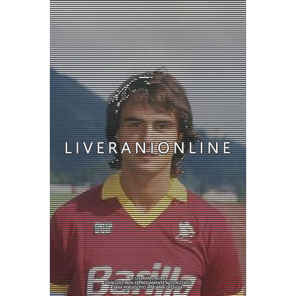 DIAP-RETROSPETTIVA GIUSEPPE GIANNINI CALCIATORE NELLA FOTO GIUSEPPE GIANNINI CON LA MAGLIA DELLA ROMA CALCIO AG ALDO LIVERANI SAS