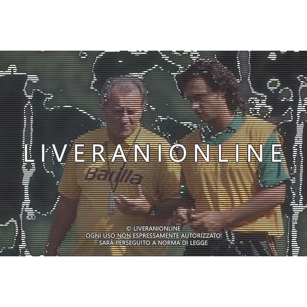DIAP-RETROSPETTIVA GIUSEPPE GIANNINI CALCIATORE NELLA FOTO GIUSEPPE GIANNINI CON LA MAGLIA DELLA ROMA CALCIO E VUJADIN BOSKOV AG ALDO LIVERANI SAS