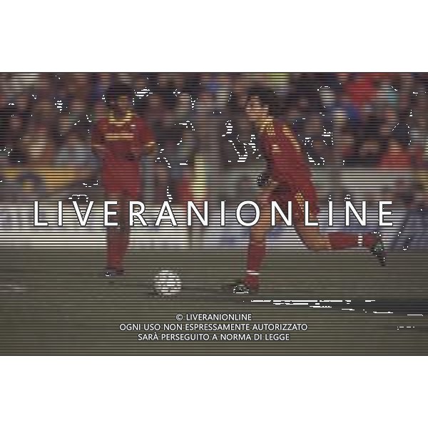 DIAP-RETROSPETTIVA GIUSEPPE GIANNINI CALCIATORE NELLA FOTO GIUSEPPE GIANNINI CON LA MAGLIA DELLA ROMA CALCIO AG ALDO LIVERANI SAS
