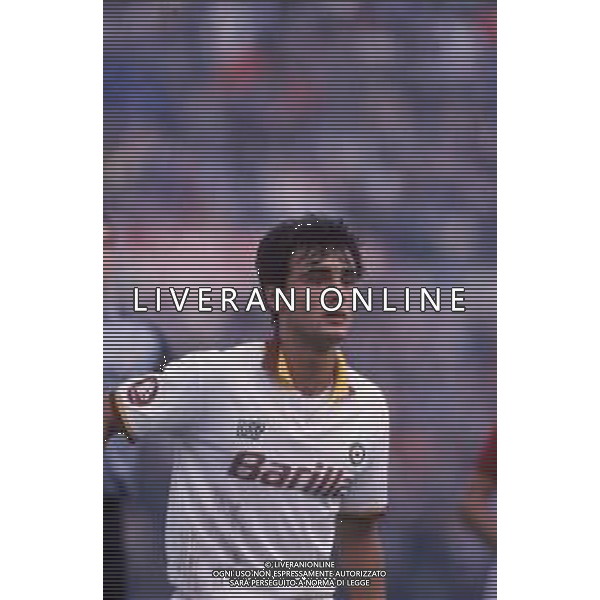 DIAP-RETROSPETTIVA GIUSEPPE GIANNINI CALCIATORE NELLA FOTO GIUSEPPE GIANNINI CON LA MAGLIA DELLA ROMA CALCIO AG ALDO LIVERANI SAS