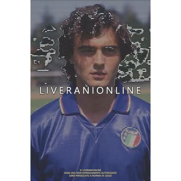DIAP-RETROSPETTIVA GIUSEPPE GIANNINI CALCIATORE NELLA FOTO GIUSEPPE GIANNINI CON LA MAGLIA DELLA NAZIONALE ITALIANA AG ALDO LIVERANI SAS