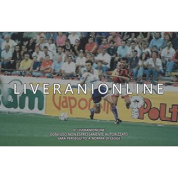 DIAP-RETROSPETTIVA GIULIO FALCONE CALCIATORE NELLA FOTO GIULIO FALCONE CON LA MAGLIA DELLA FIORENTINA CALCIO AG ALDO LIVERANI SAS