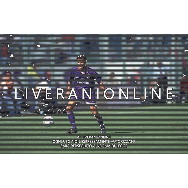 DIAP-RETROSPETTIVA GIULIO FALCONE CALCIATORE NELLA FOTO GIULIO FALCONE CON LA MAGLIA DELLA FIORENTINA CALCIO AG ALDO LIVERANI SAS