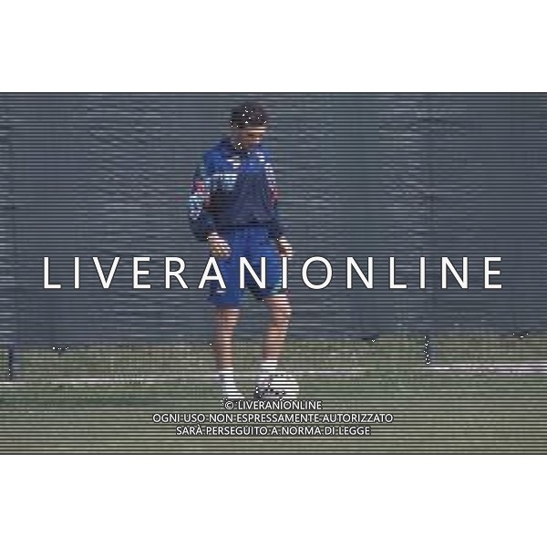 DIAP-RETROSPETTIVA GIULIO FALCONE CALCIATORE NELLA FOTO GIULIO FALCONE IN ALLENAMENTO CON LA NAZIONALE ITALIANA UNDER 21 AG ALDO LIVERANI SAS