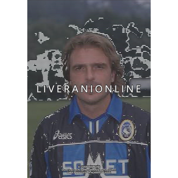 DIAP-RETROSPETTIVA GIOVANNI PIACENTINI CALCIATORE NELLA FOTO GIOVANNI PIACENTINI CON LA MAGLIA DELL\'ATALANTA CALCIO AG ALDO LIVERANI SAS