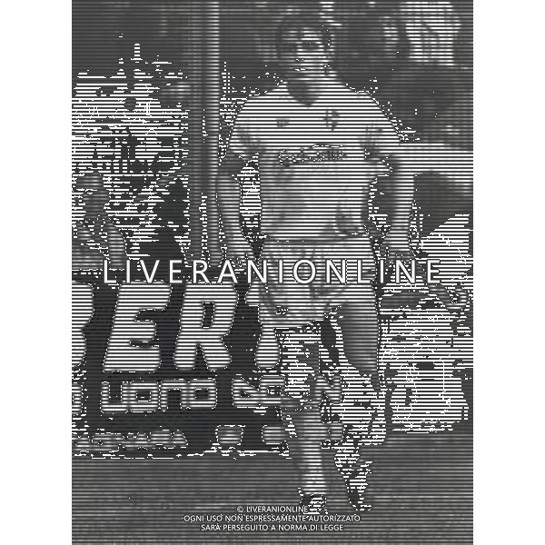 ST-RETROSPETTIVA GIOVANNI PIACENTINI CALCIATORE NELLA FOTO GIOVANNI PIACENTINI CON LA MAGLIA DEL PADOVA CALCIO AG ALDO LIVERANI SAS