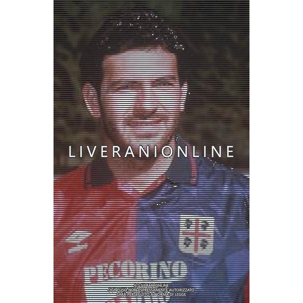 DIAP-RETROSPETTIVA GIORGIO BRESCIANI CALCIATORE NELLA FOTO GIORGIO BRESCIANI CON LA MAGLIA DEL CAGLIARI CALCIO AG ALDO LIVERANI SAS